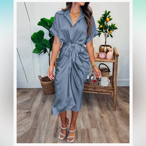 BTFBM New Blue Wrap Dress Size Small Sizes 2-4 - Picture 1 of 2